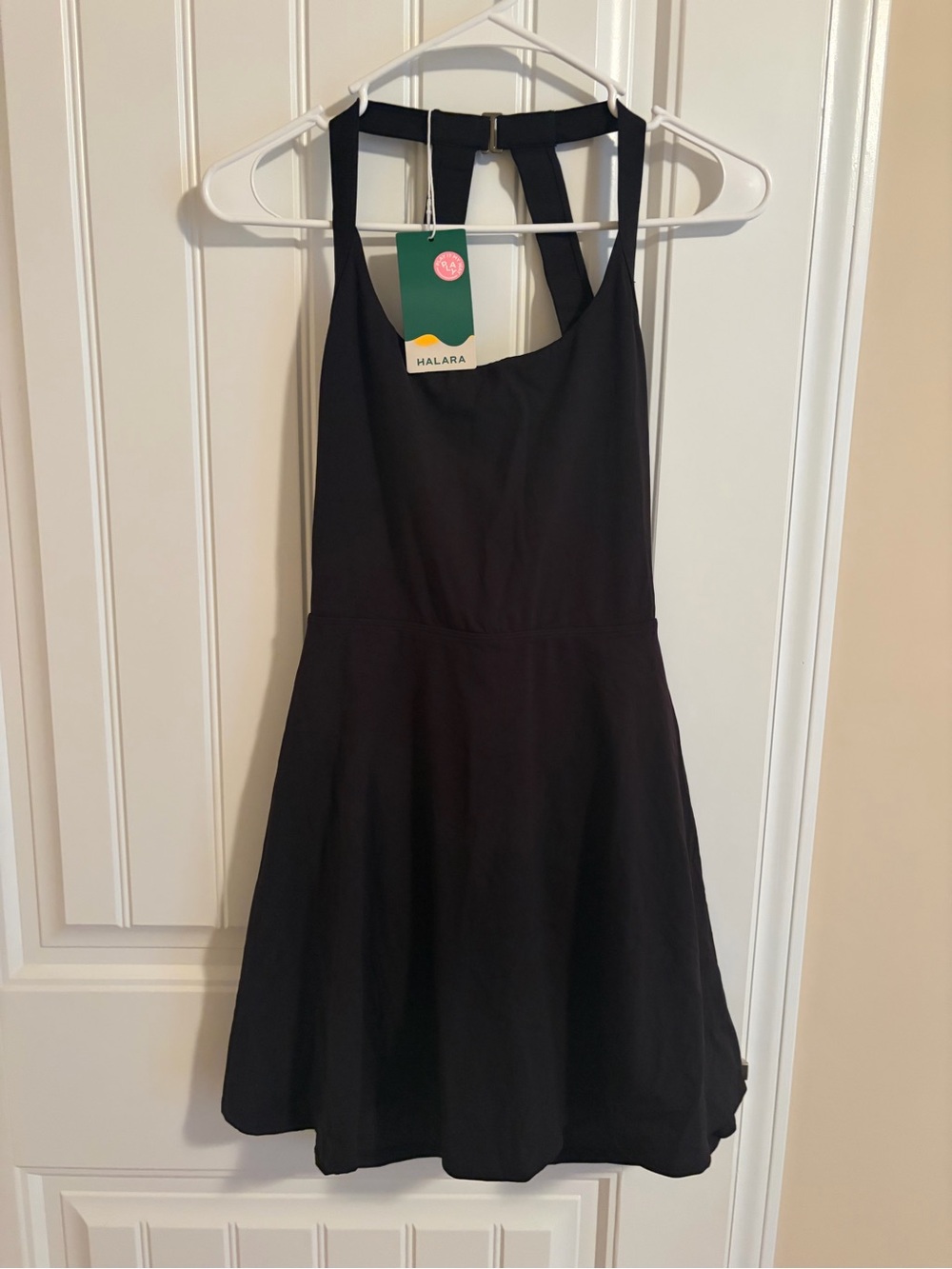 HALARA Black Sleeveless Fit & Flare Dress